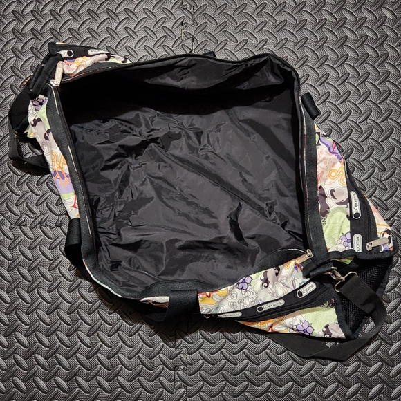 LeSportsac Graphic Multicoloured Sports Bag - Picture 5 of 5